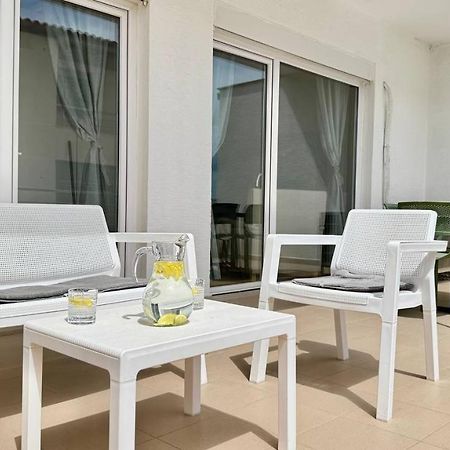 Your Comfy Apartment Sarandë エクステリア 写真