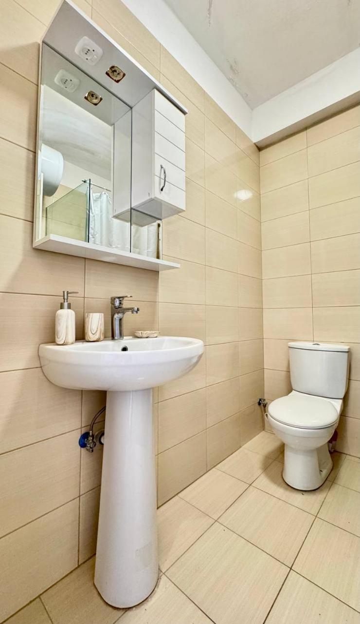 Your Comfy Apartment Sarandë エクステリア 写真